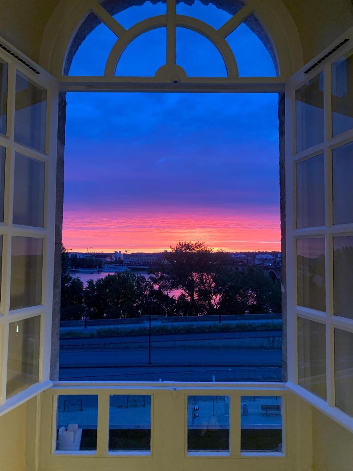 Le Richelieu - Magnifique Duplex Avec Une Vue Incroyable ボルドー エクステリア 写真